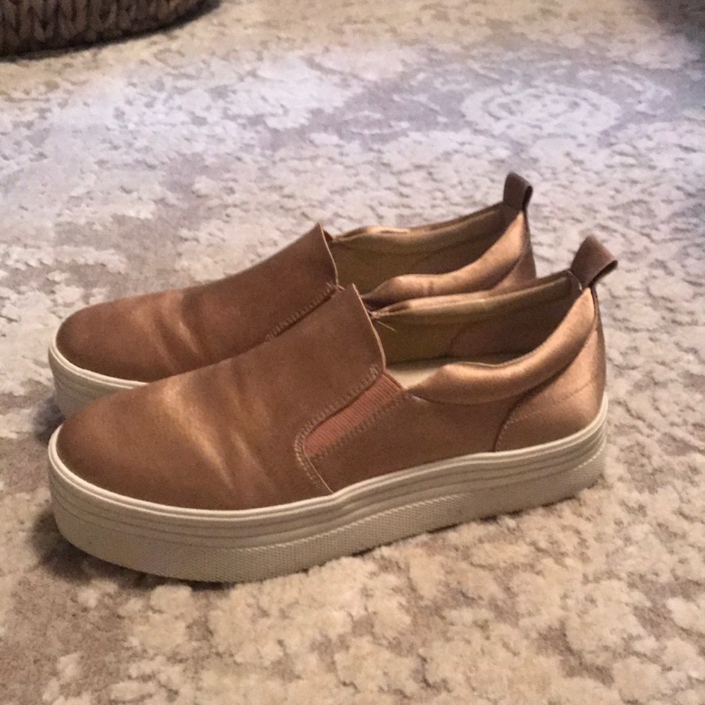 Marc Fisher Elise slip on sneaker pink satin
